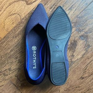 Rothy’s Navy Blue The Point flats. Size 9.5
